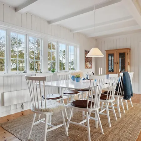 Ferienhaus Gorgeous In With Kitchen